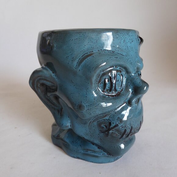 NEW 2012 1ST ED DISNEY TRADER SAM’S ENCHANTED BAR SHRUNKEN ZOMBIE HEAD TIKI MUG - Picture 3 of 14